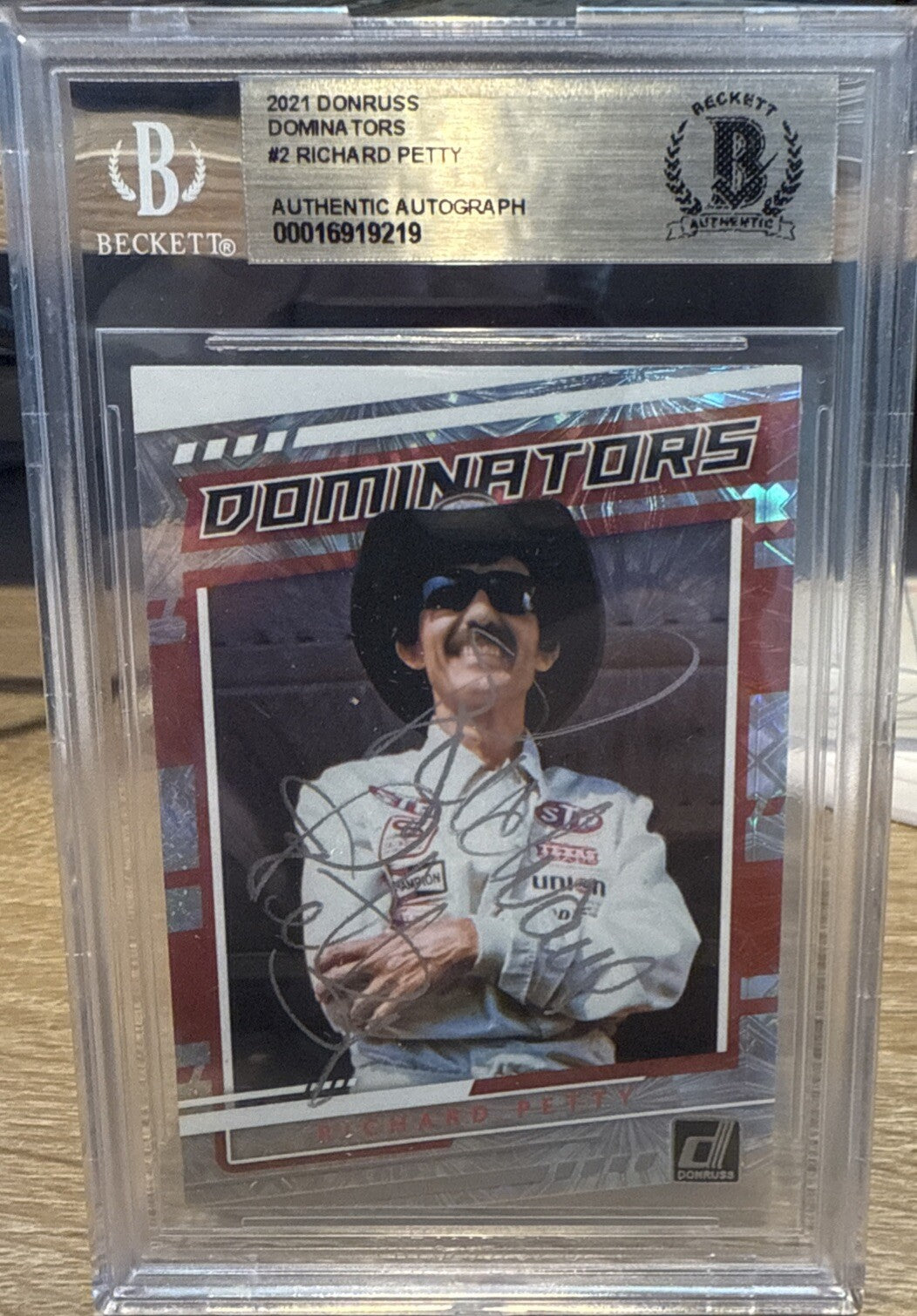Signed Richard Petty 2021 Donruss Diminators #2 BAS Beckett Slabbed