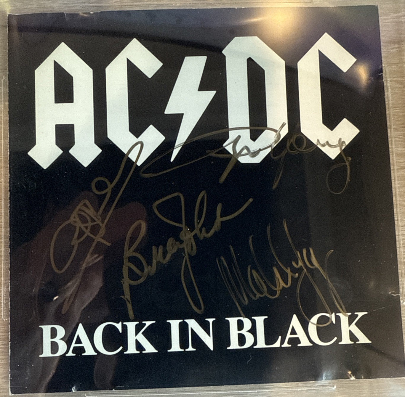 AC/DC 4 Band Member Auto BAS Authenticated Signed BACK IN BLACK CD Booklet