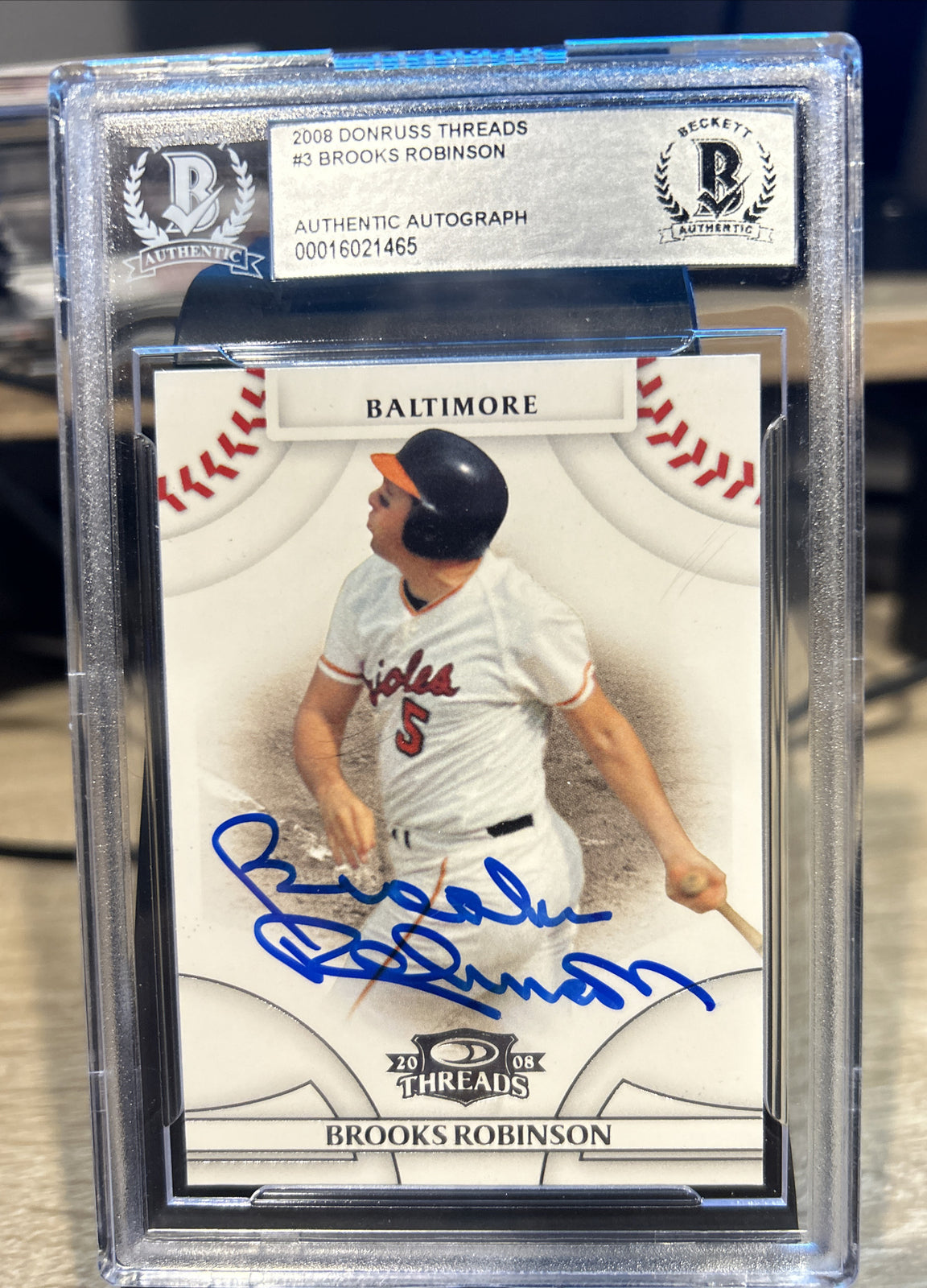 Signed Brooks Robinson 2008 Donruss Threads #3 Autographed Beckett BAS Encased