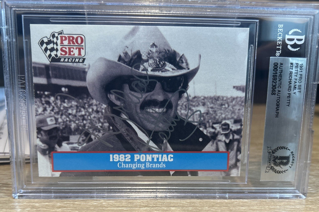 Signed Richard Petty 1991 Pro Set #37 Beckett BAS Slab