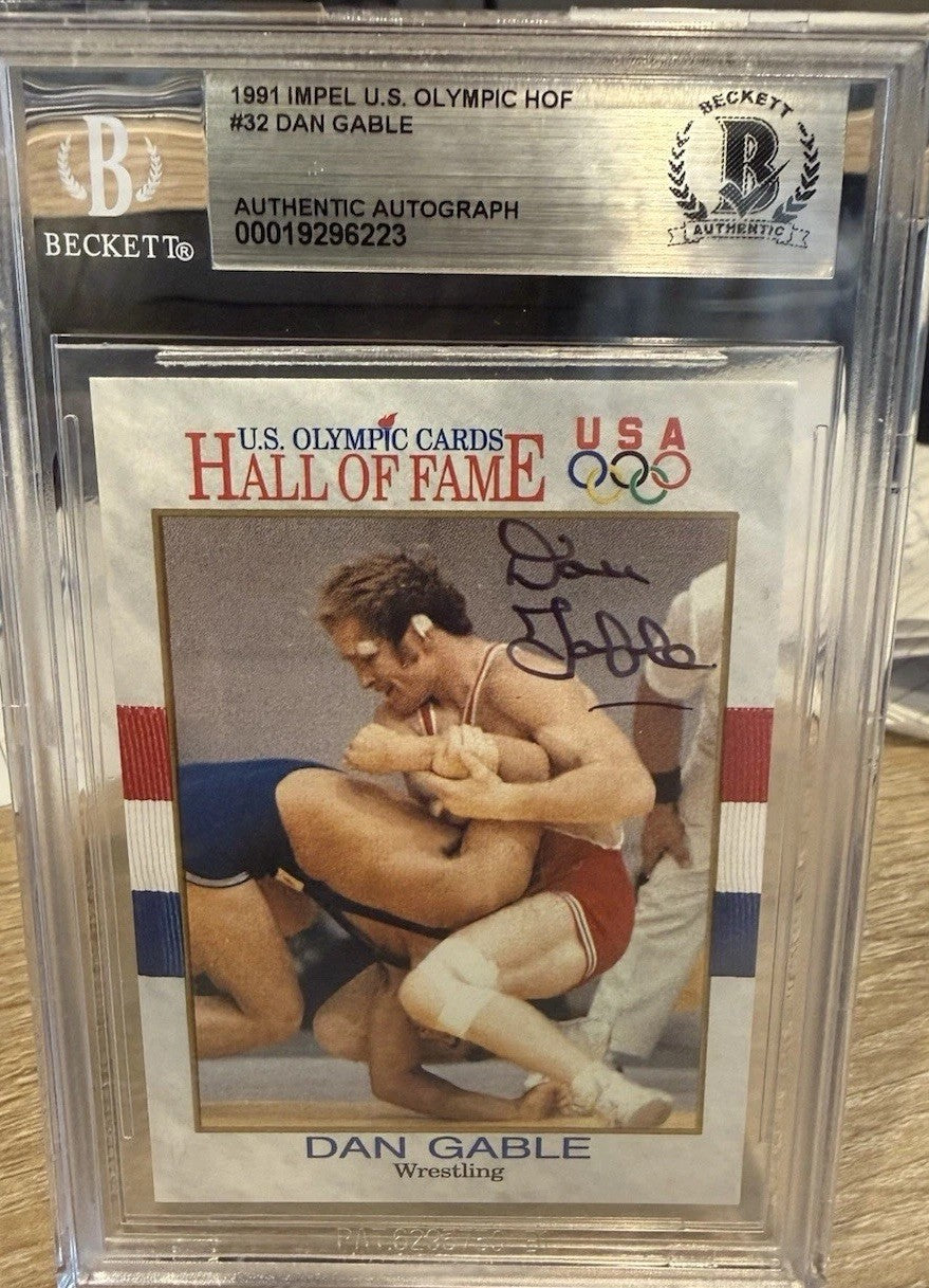 Signed 1991 Impel US Olympic HOG #32 Dan Gable - Beckett BAS Slab