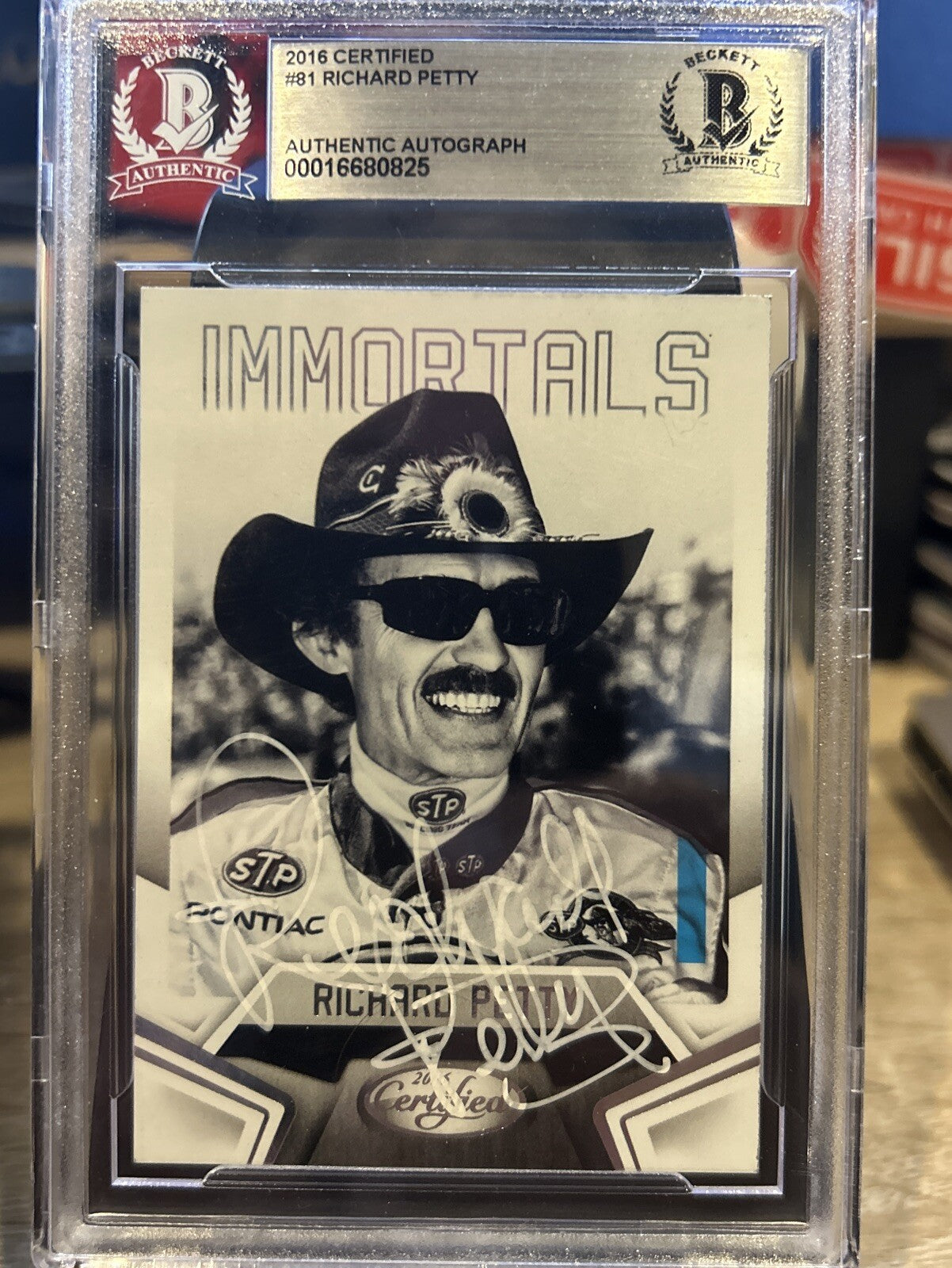 2016 Panini Certified #81 Richard Petty Signed BAS Beckett Slabbed