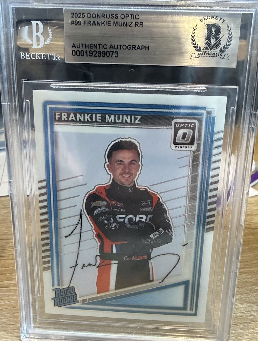 Signed Frankie Muniz 2025 Donruss Optic Rated Rookie - Beckett BAS Slab