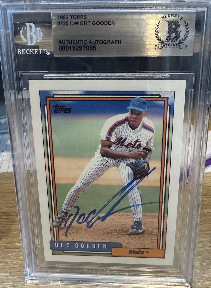 Signed 1992 Topps #725 - Dwight Gooden - Beckett BAS Slab