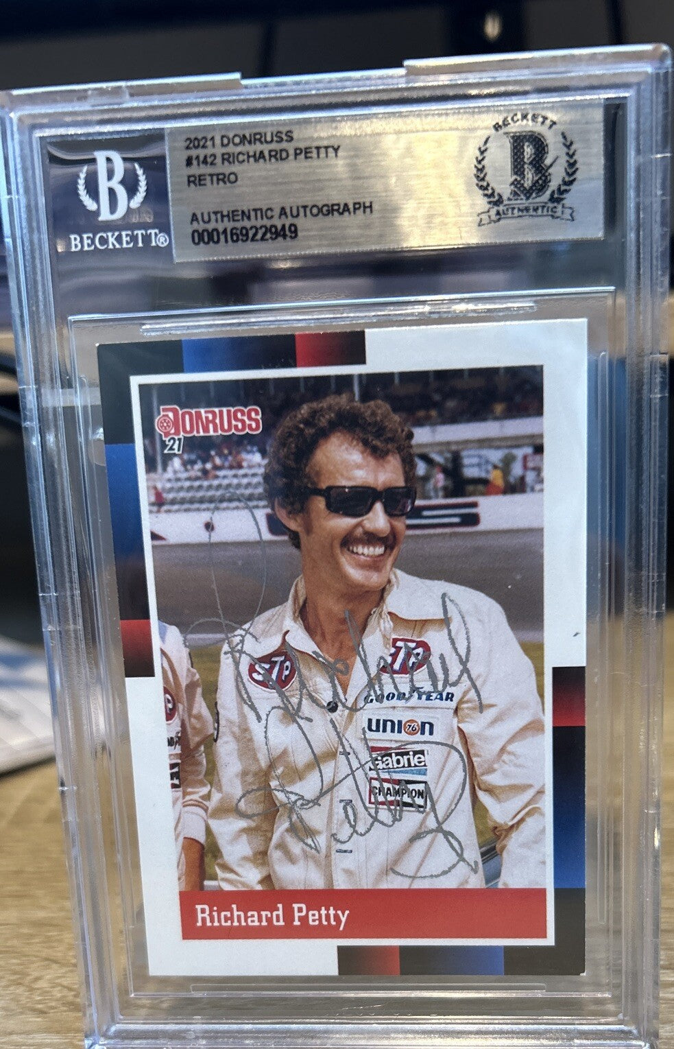 2021 Donruss Retro Richard Petty #142 Signed BAS Beckett Slabbed