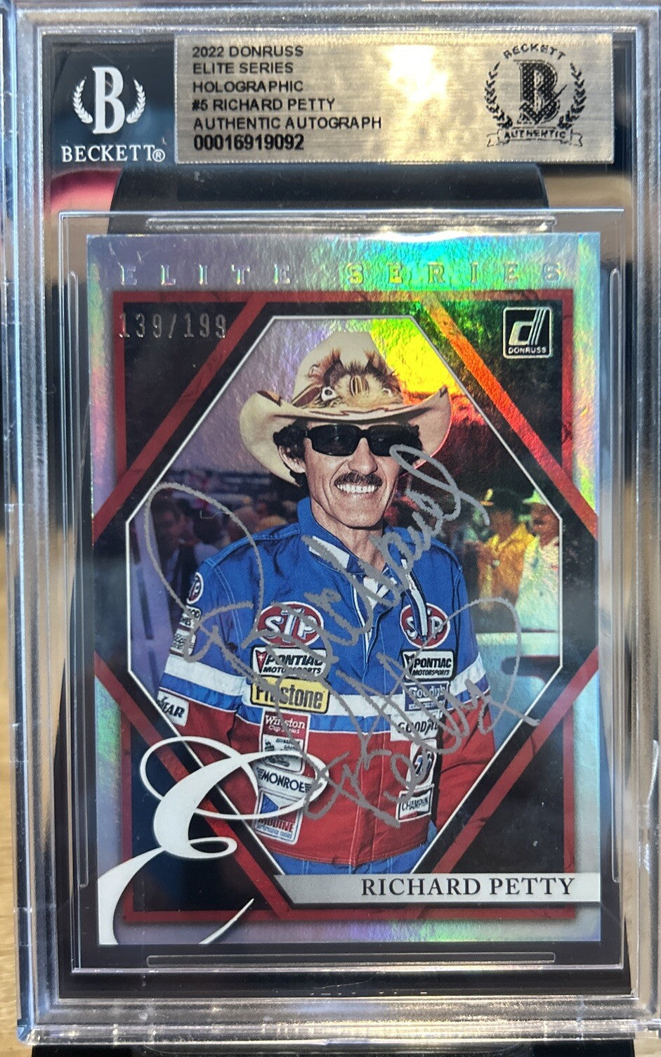 Signed Richard Petty 2022 Donruss Elite Series Holo /199 #E5 BAS Beckett Slabbed