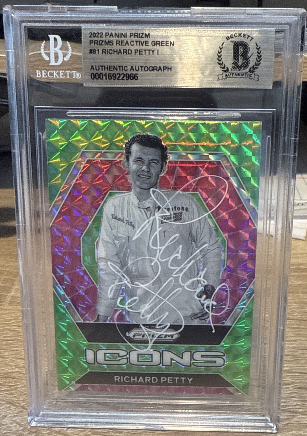 Signed Richard Petty 2022 Panini Prizm Icons Reactive Green #81 BAS Beckett