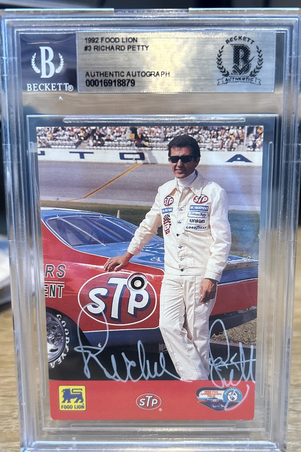 Signed Richard Petty 1992 Food Lion Trading Card #3 Beckett BAS Slabbed