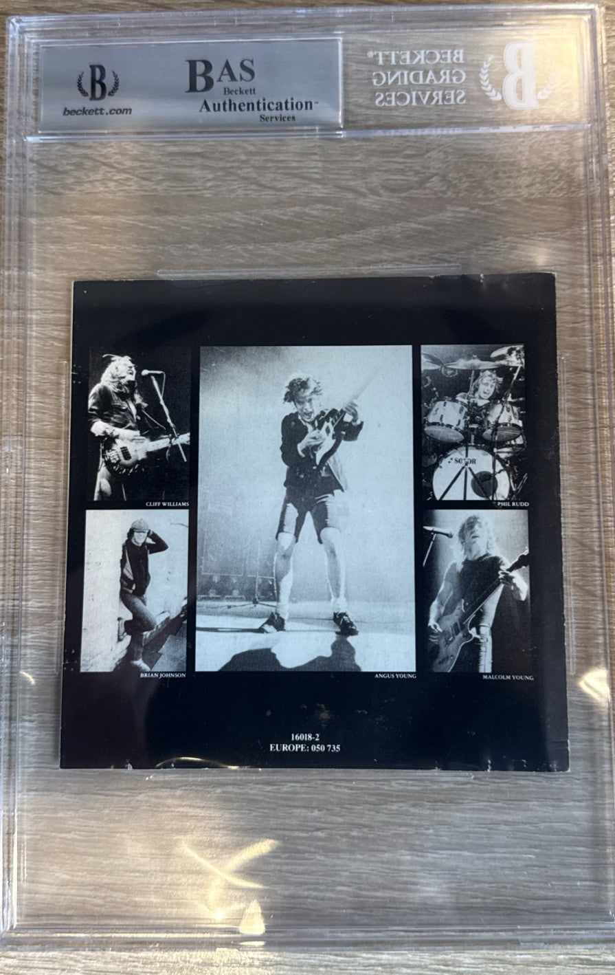 AC/DC 4 Band Member Auto BAS Authenticated Signed BACK IN BLACK CD Booklet