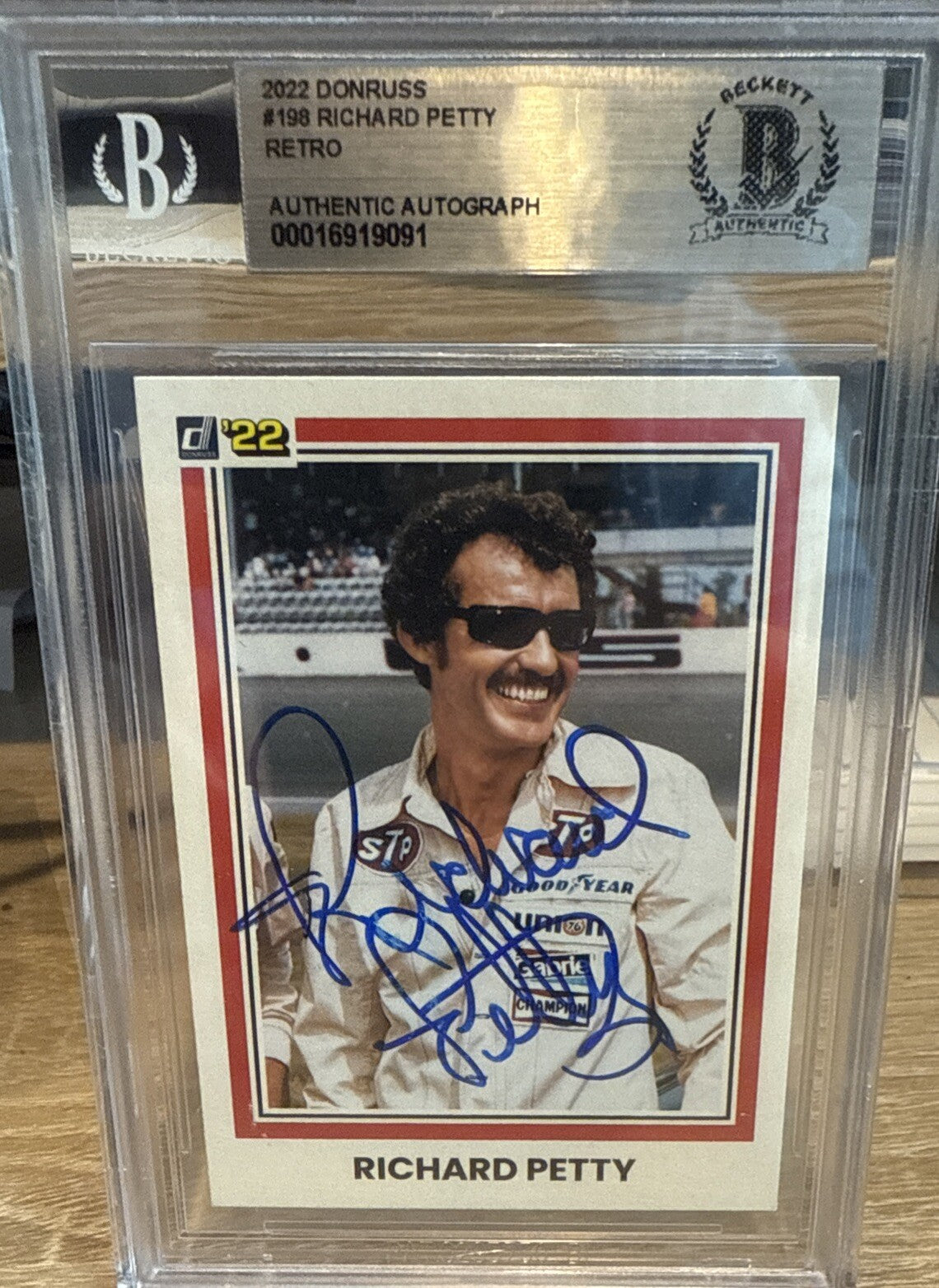 Signed Richard Petty 2022 Donruss Retro #197 BAS Beckett Slabbed