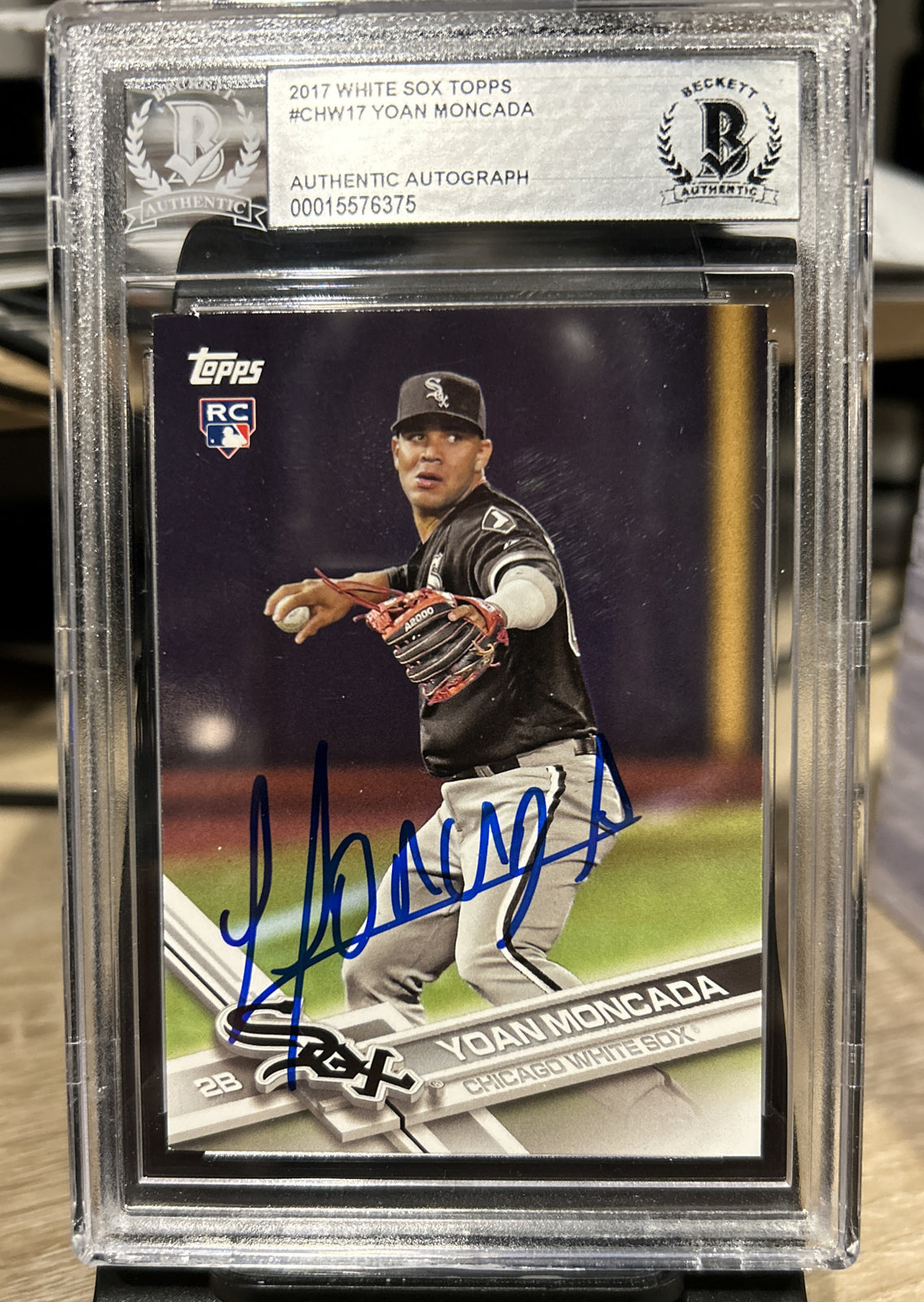 2017 TOPPS #CHW17 YOAN MONCADA WHITE SOX AUTOGRAPHED SIGNED ROOKIE CARD RC BAS