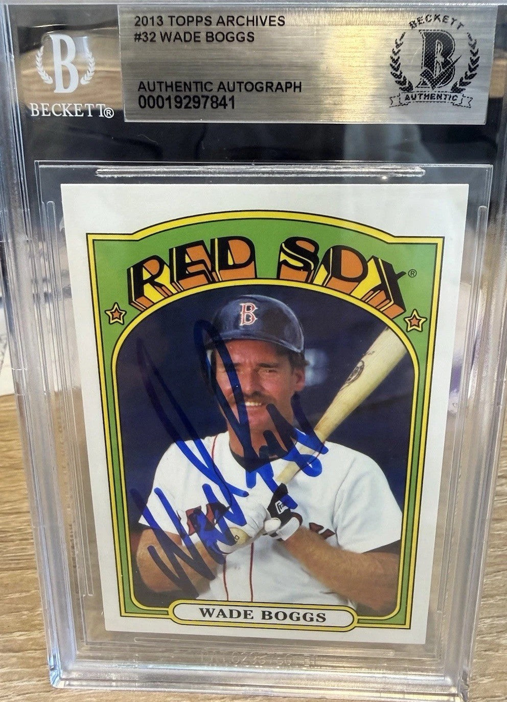 Signed 2013 Topps Archives #32  - Wade Boggs - Beckett BAS Slab