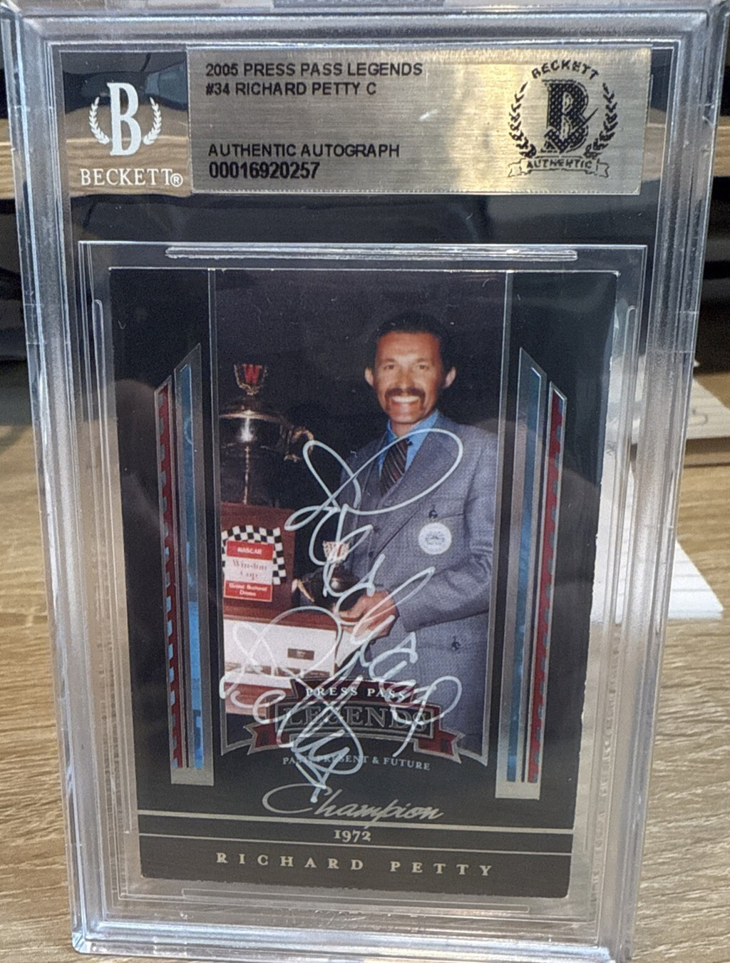Signed Richard Petty 2005 Press Pass Legends #34 Auto Beckett BAS Slabbed